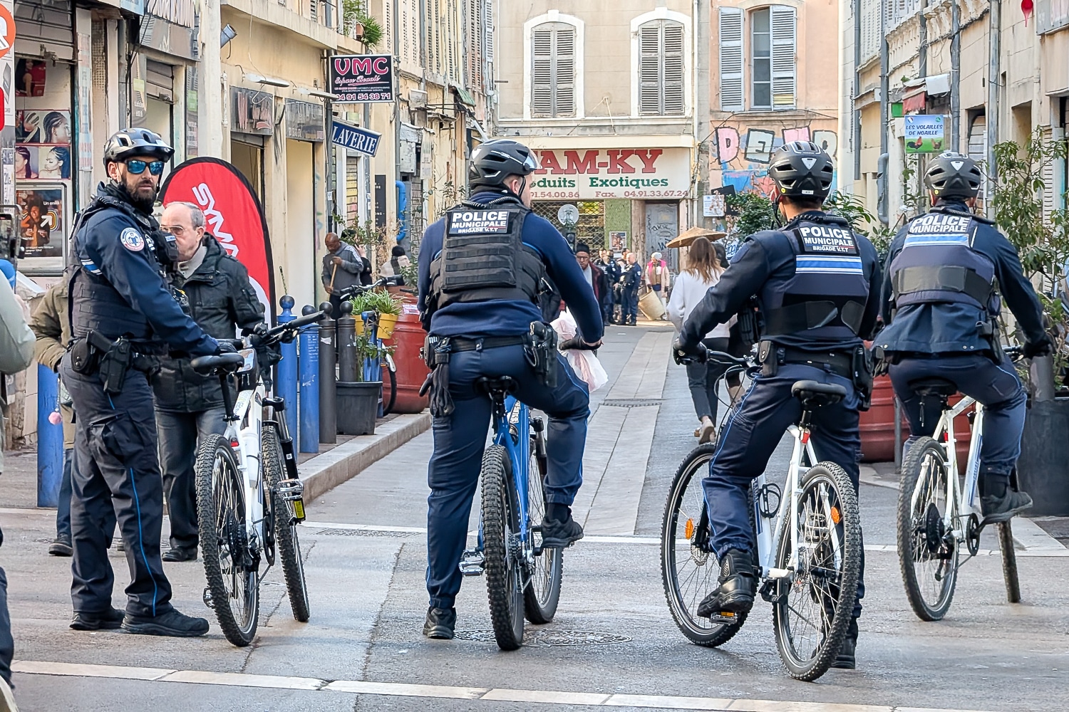 police municipale, À Noailles, la police municipale sévit contre la vente à la sauvette et le trafic, Made in Marseille