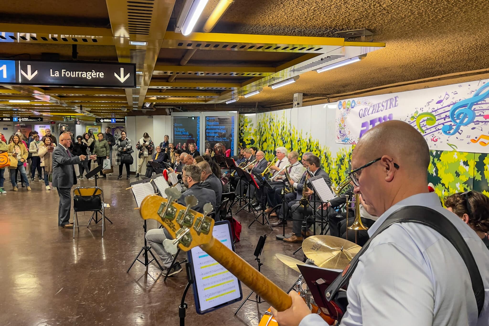 orchestre, Vidéo | Quand l&rsquo;Orchestre de la RTM transforme la station Castellane en scène éphémère, Made in Marseille