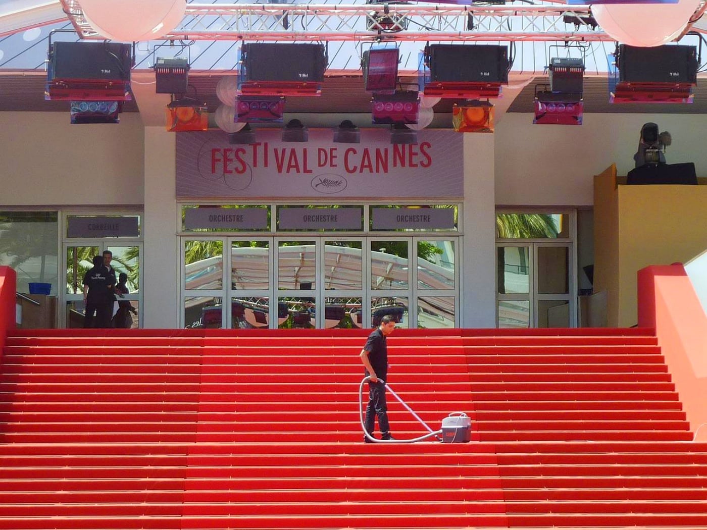 Festival de Cannes, Le Festival de Cannes dévoile son affiche inspirée du Truman Show, Made in Marseille