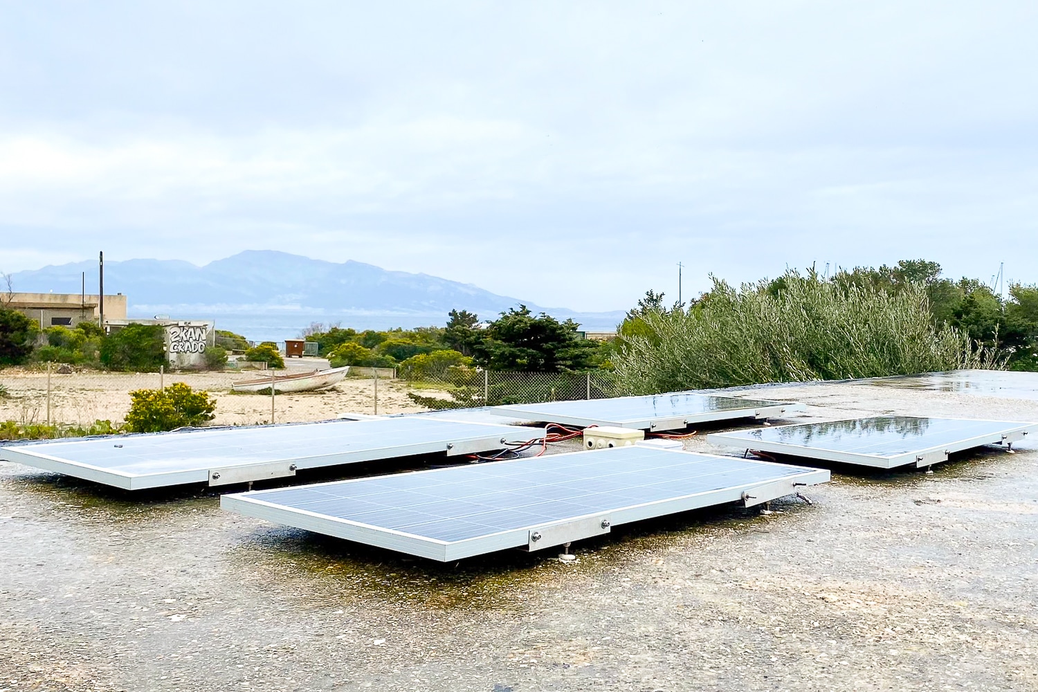 panneaux, Avec ses premiers panneaux solaires, le Frioul rêve d&rsquo;autonomie énergétique, Made in Marseille