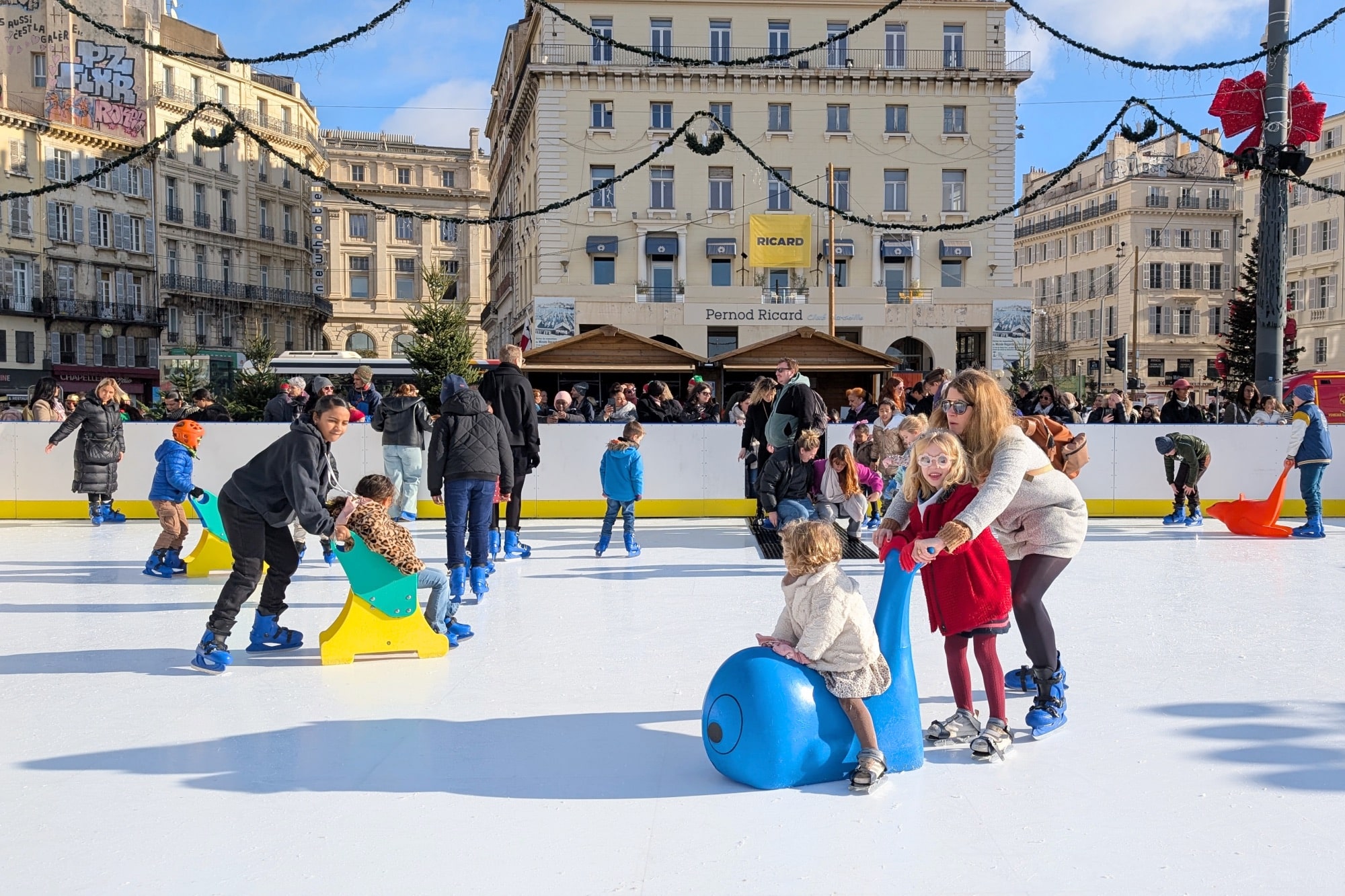 Luge patinoire Vieux-Port, Une piste de luge et une patinoire installées sur le Vieux-Port en décembre, Made in Marseille