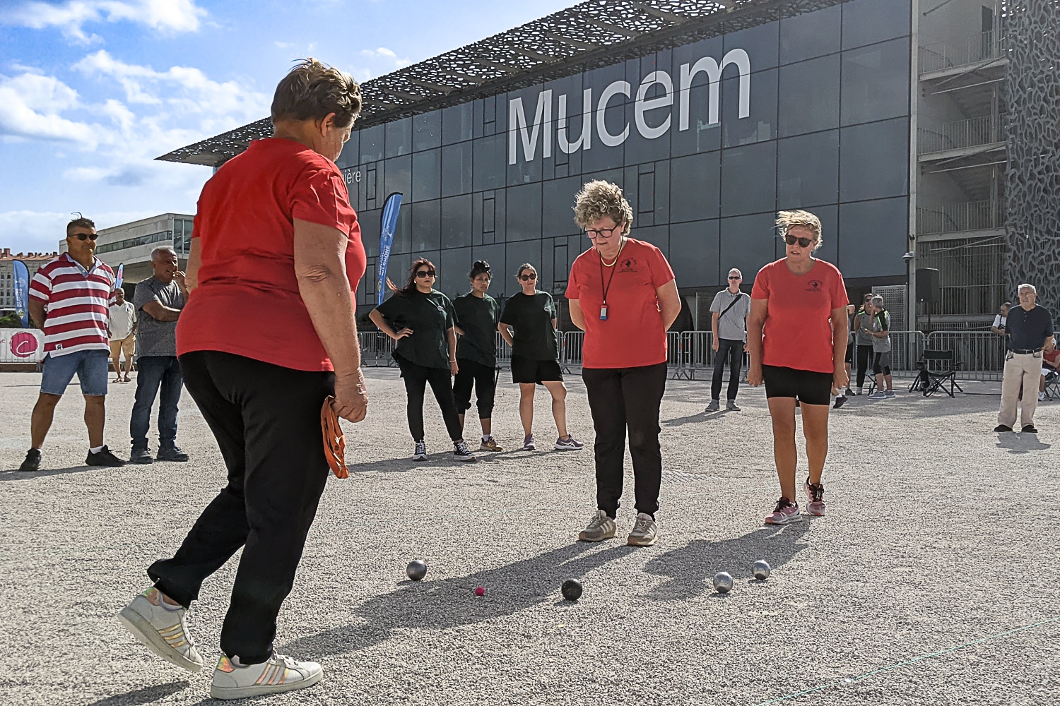 Vidéo | La pétanque féminine frappe fort au J4 avec « Le 100% féminin de Provence »