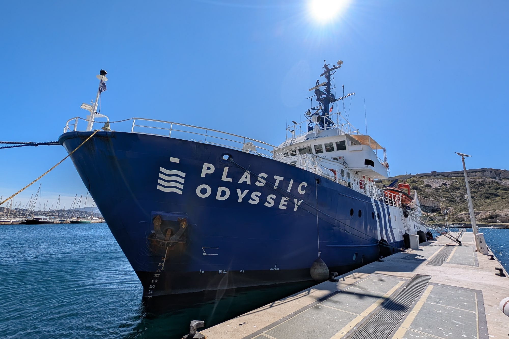 plastique, Vid&eacute;o | Ce navire-laboratoire transforme la pollution plastique en objets et mobilier, Made in Marseille