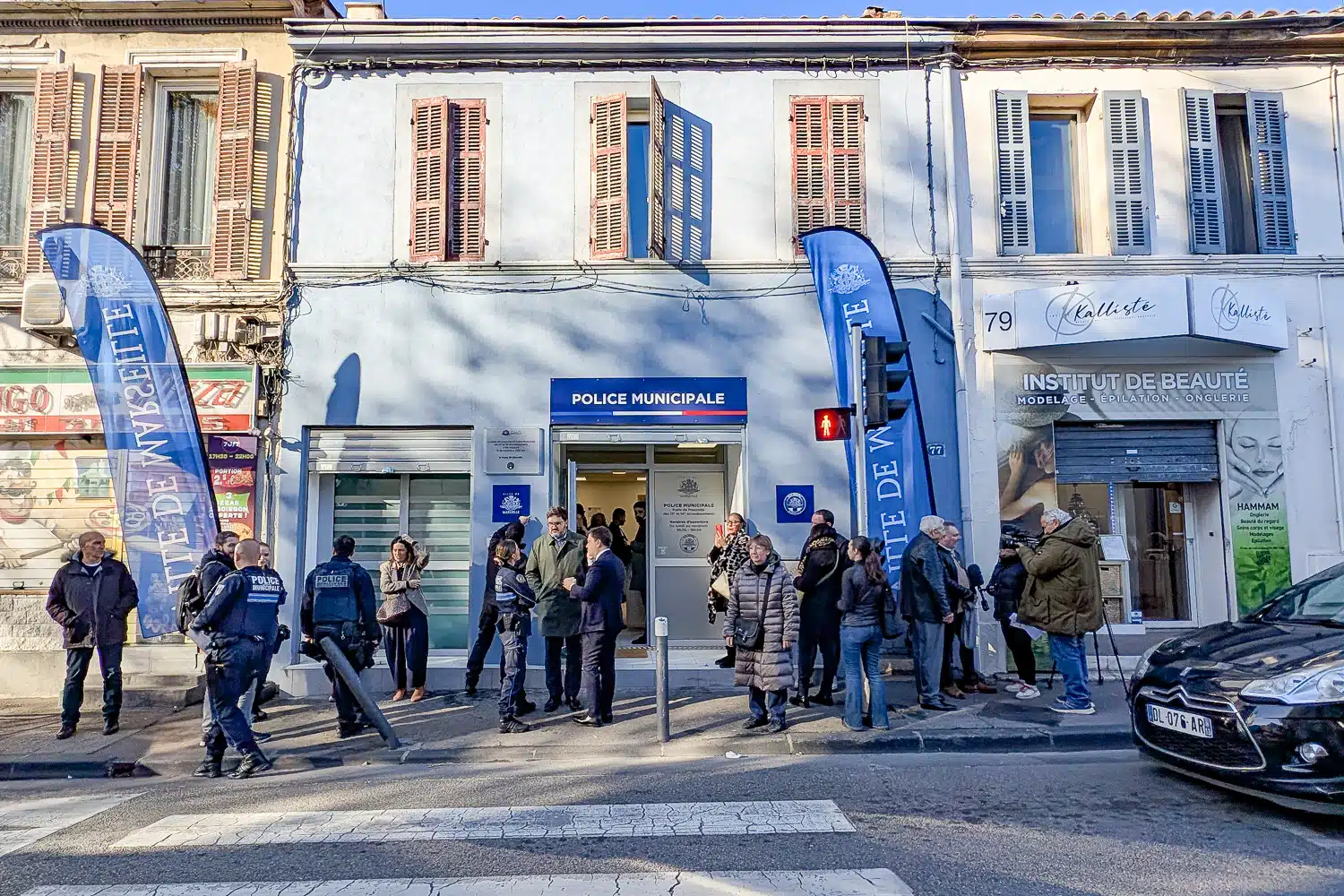 commissariat, À Marseille, Emmanuel Macron inaugure le nouveau commissariat des 13e-14e, Made in Marseille