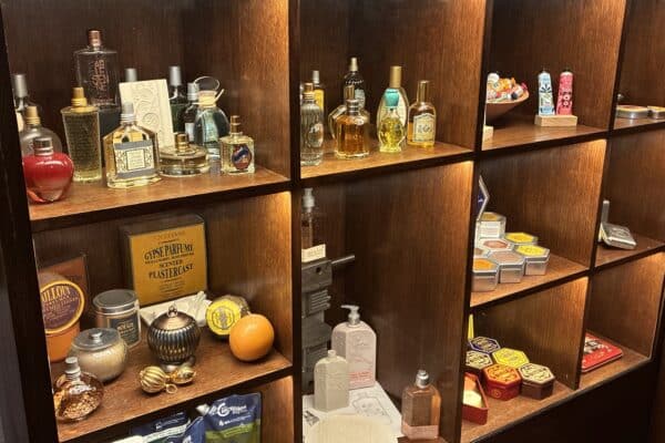 L'occitane, Pour f&ecirc;ter ses 50 ans, L&rsquo;Occitane en Provence d&eacute;voile ses secrets de fabrication, Made in Marseille
