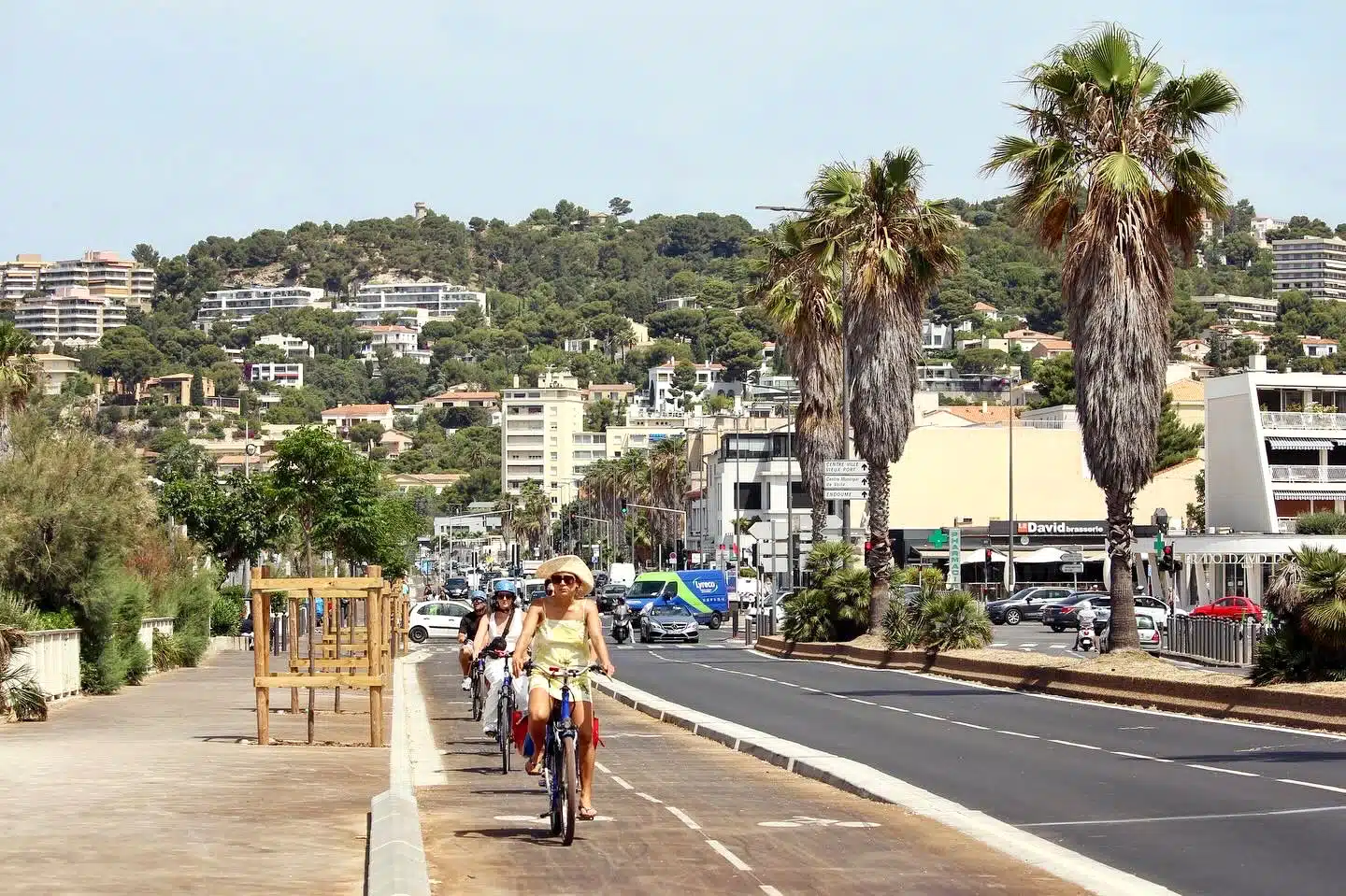 place de l'Honnêteté, En images | Un îlot de verdure a poussé place de l&rsquo;Honnêteté, face aux plages du Prado, Made in Marseille