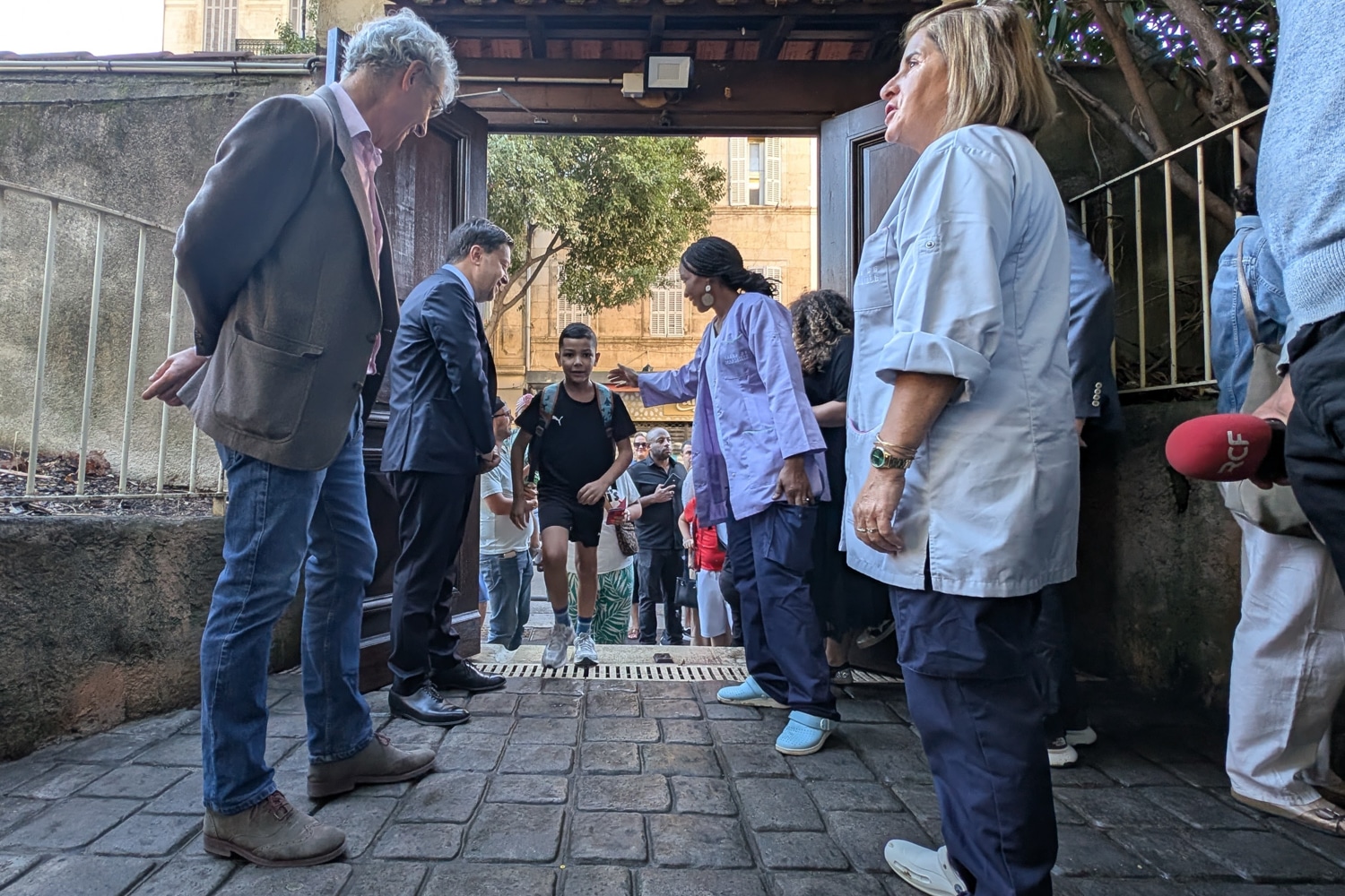 rentrée, Kits scolaires, rénovations d&rsquo;écoles… À Marseille, dernière rentrée avant les municipales, Made in Marseille