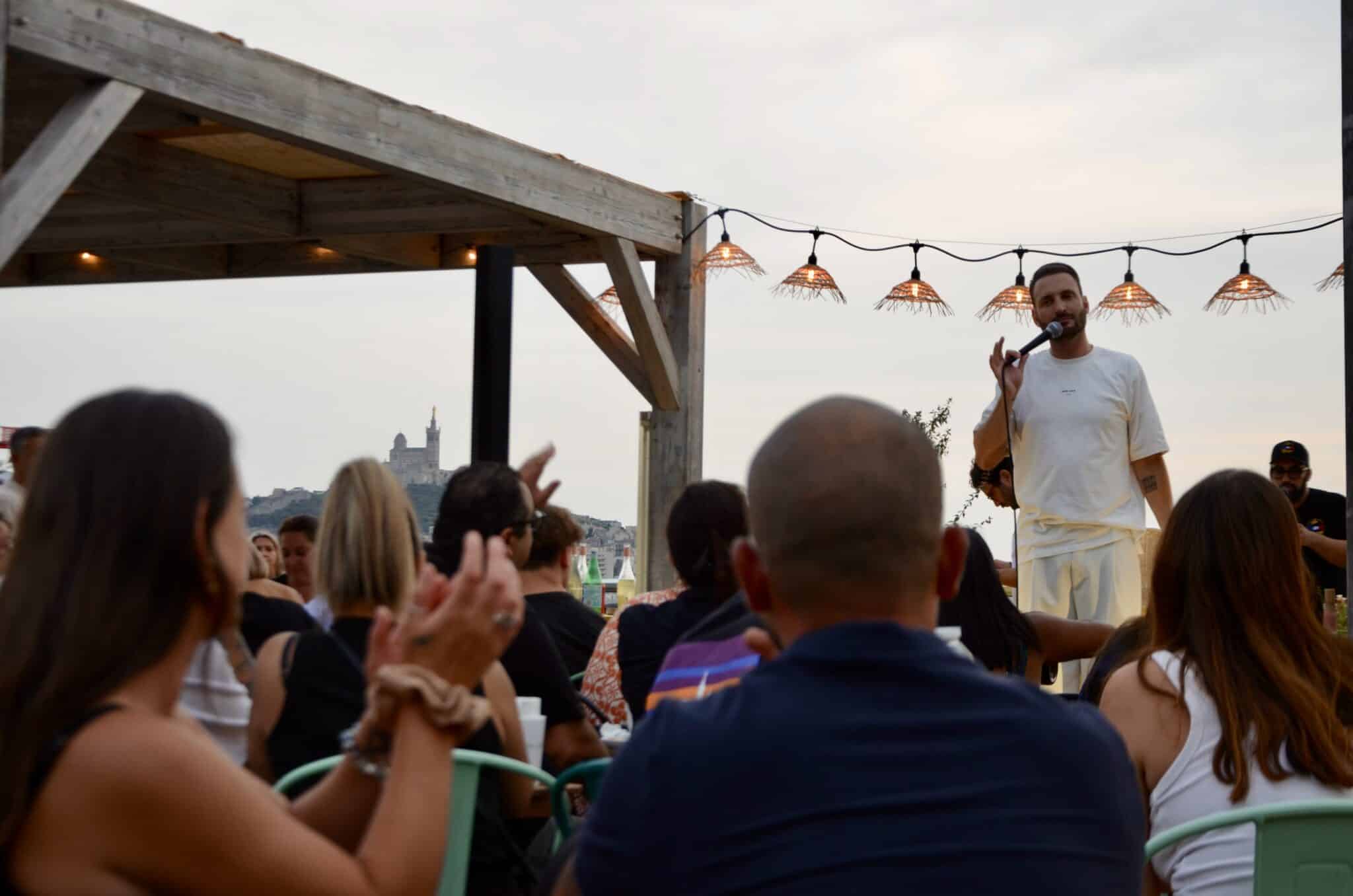 rooftop, Vid&eacute;o | Au rooftop Le 180&deg;, le stand-up monte sur les toits de Marseille, Made in Marseille