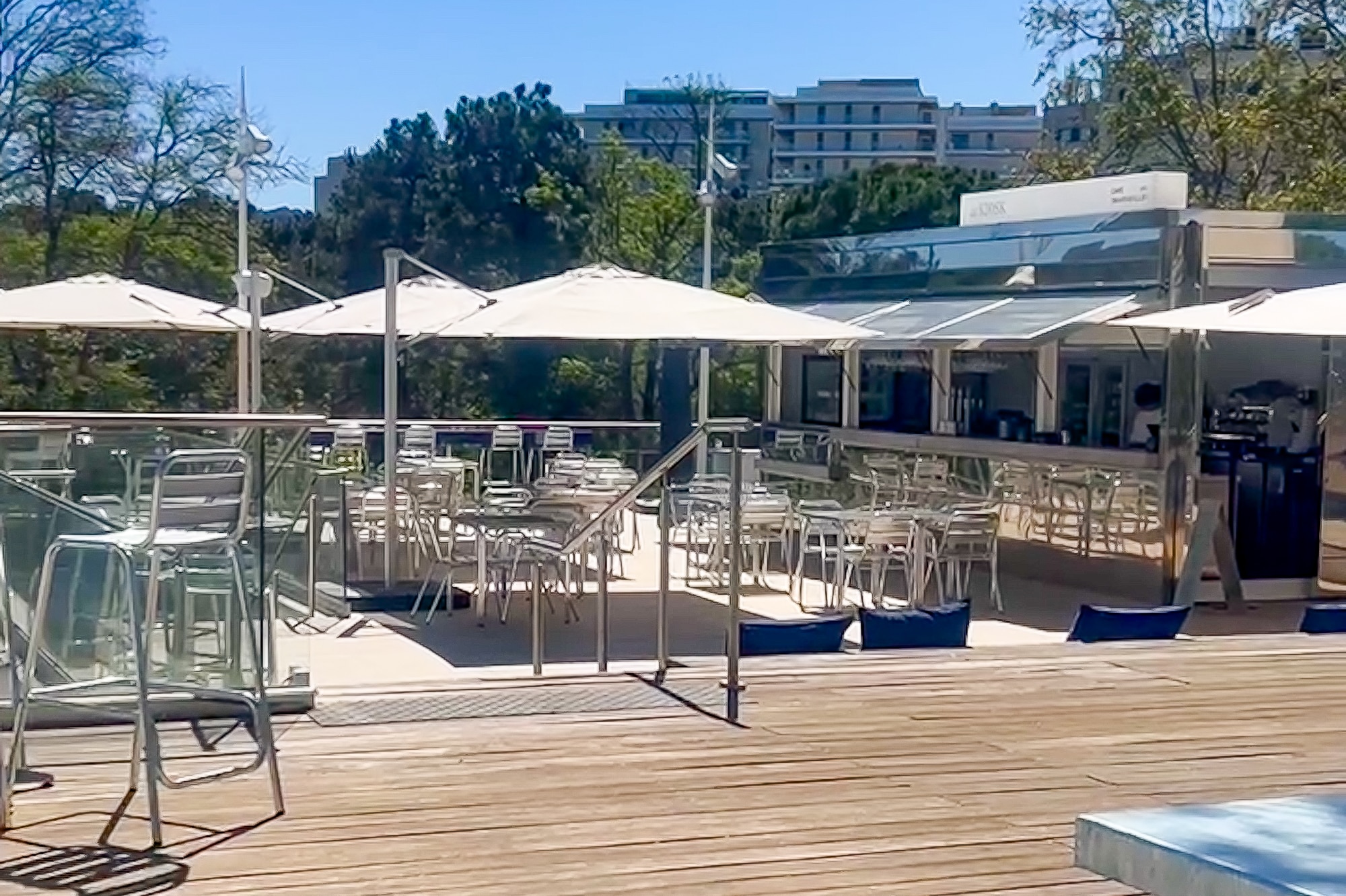 rooftop, Vid&eacute;o | Un caf&eacute; ouvre sur le rooftop du mus&eacute;e d&rsquo;art contemporain de Marseille, Made in Marseille