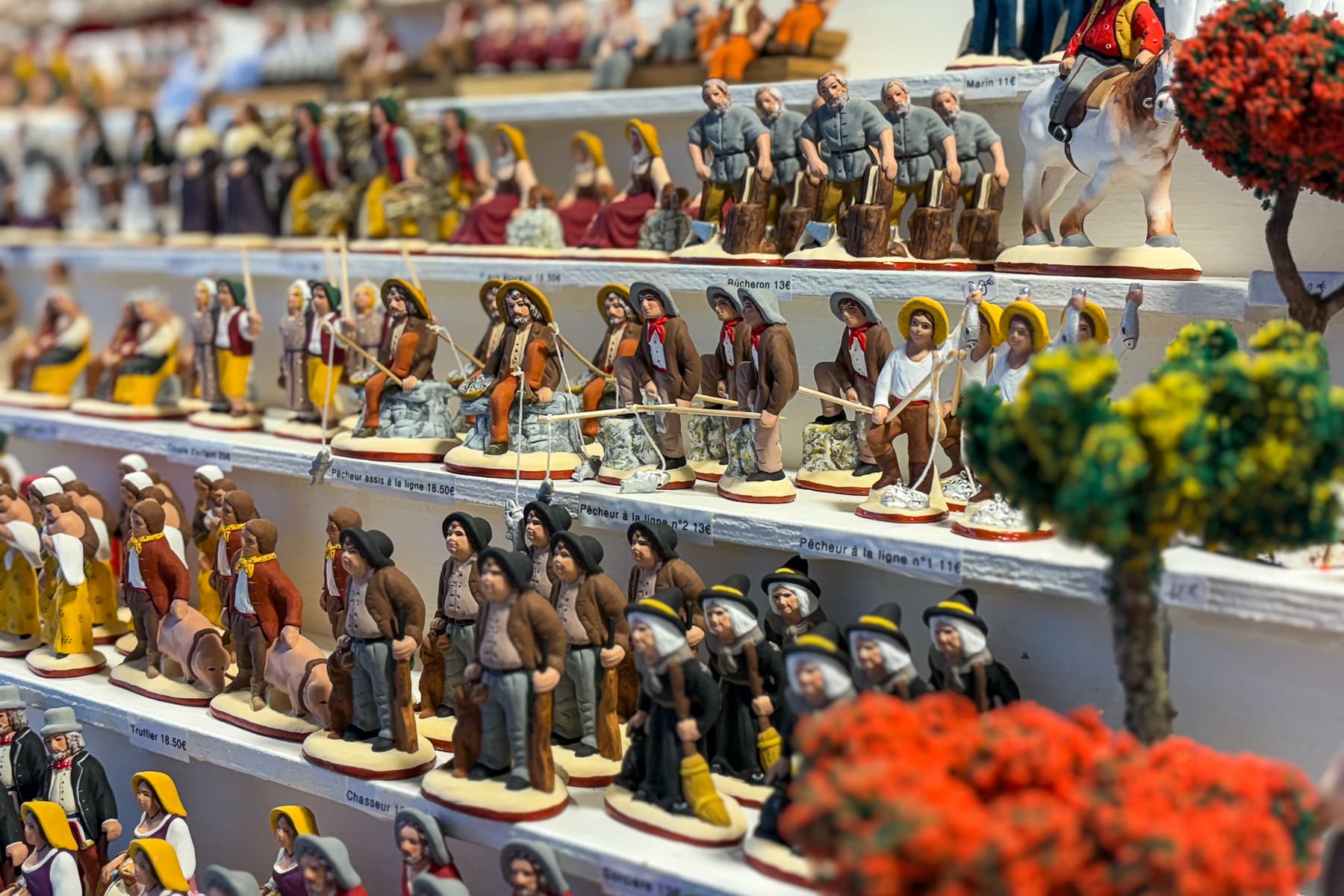 Santons, Vidéo | La Foire aux santons fait son retour sur le Vieux-Port ce samedi, Made in Marseille