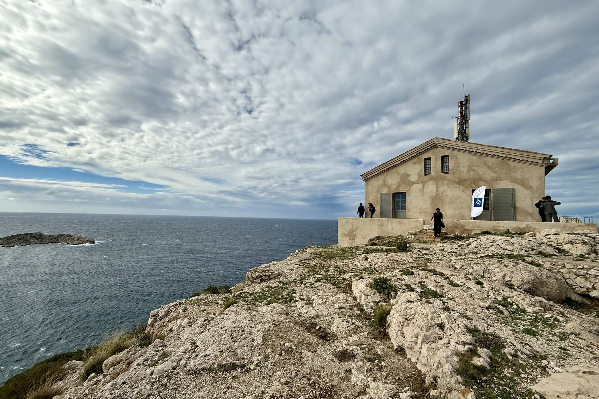 sémaphore, Entièrement restauré, le sémaphore de Callelongue ouvre ses portes au public dans les Calanques, Made in Marseille