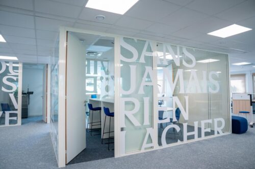 OM, En images | L&rsquo;OM emm&eacute;nage dans son nouveau si&egrave;ge sur l&rsquo;avenue du Prado, Made in Marseille