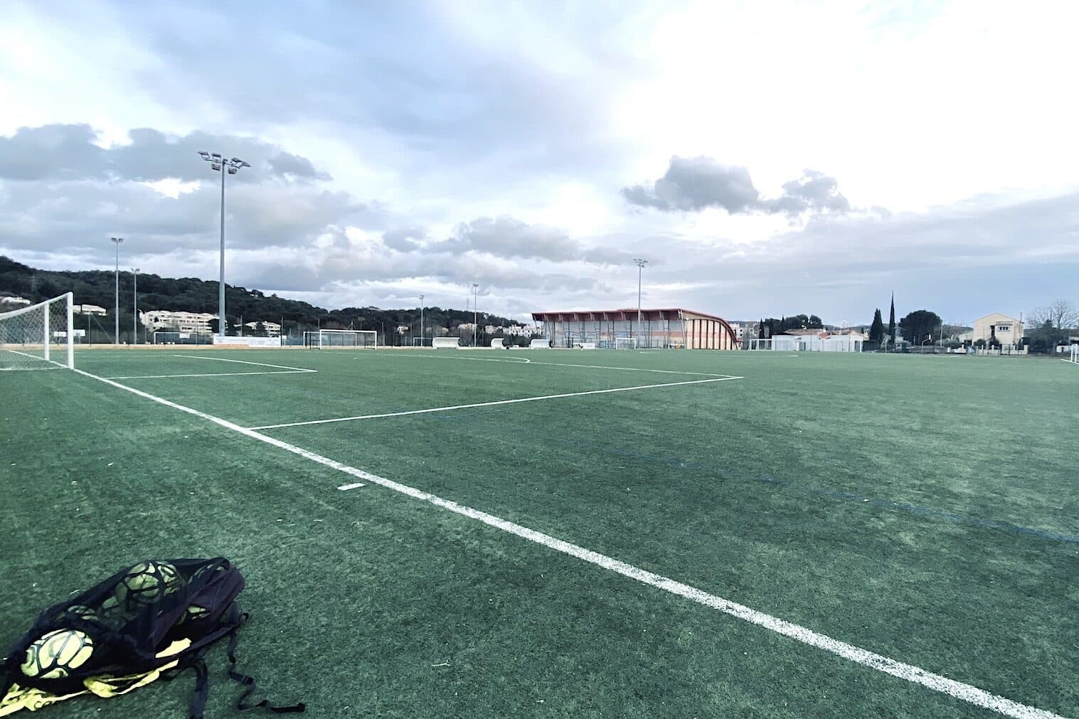 Aix, À Aix, le complexe sportif Carcassonne se prépare pour la Coupe du monde de rugby, Made in Marseille