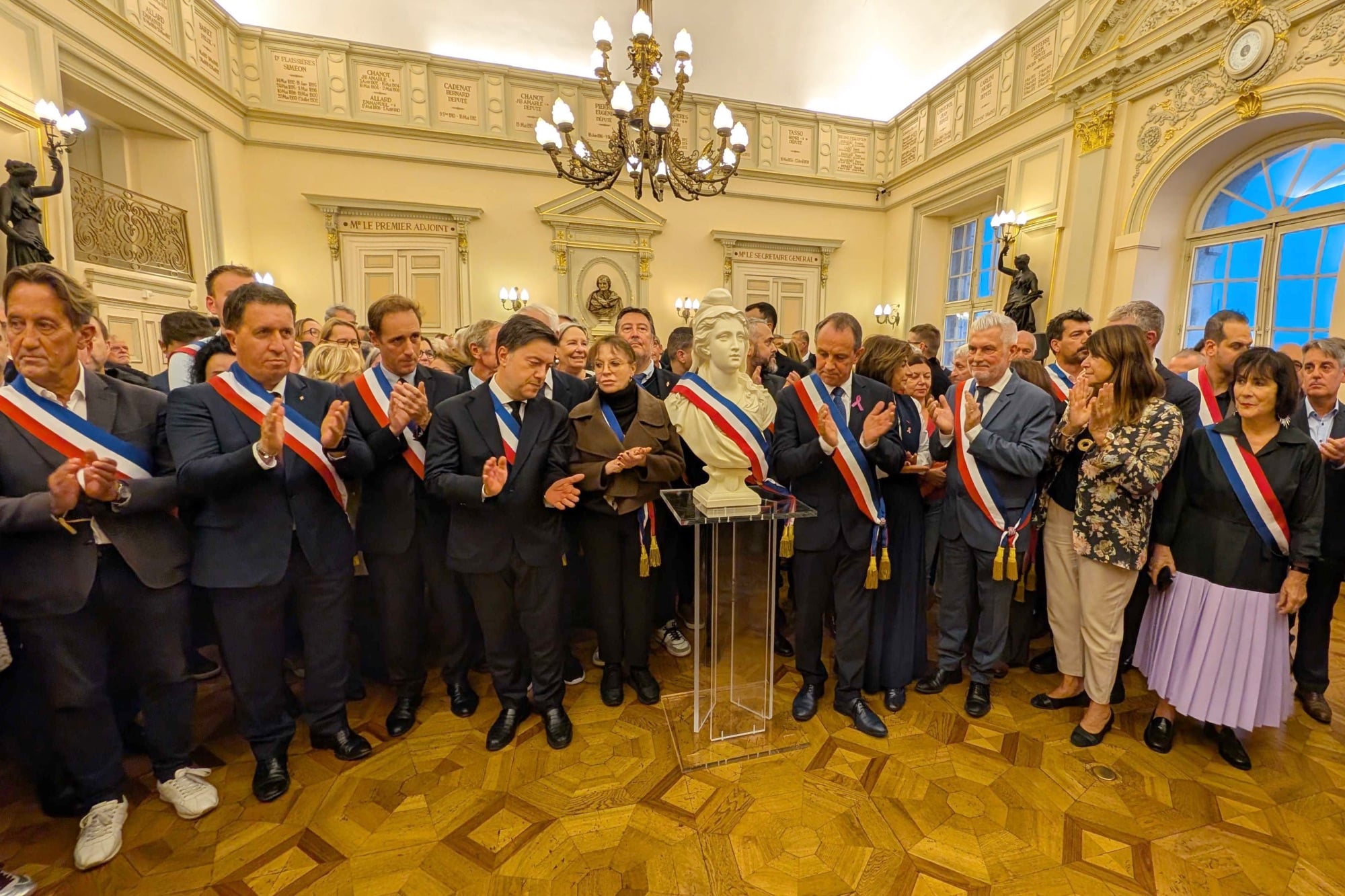 Marianne Marseille, Les maires de la métropole remettent une Marianne symbolique à Benoît Payan, Made in Marseille