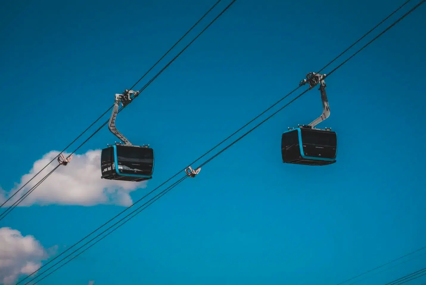 téléphérique aéroport, Prévu pour 2030, le téléphérique de l’aéroport Marseille-Provence franchit une nouvelle étape, Made in Marseille