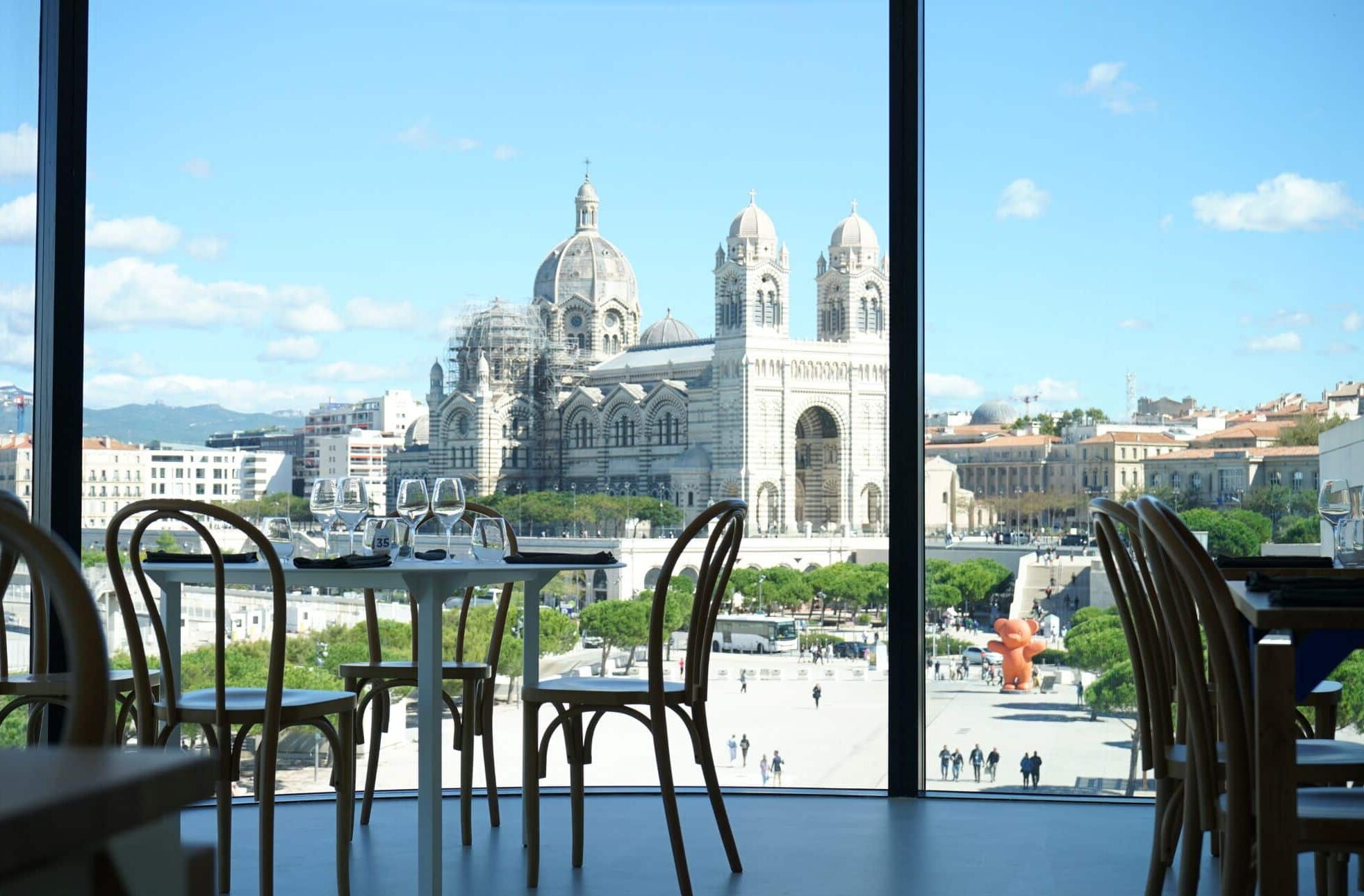 bouillant, En images | Le restaurant « Bouillant » d&rsquo;Alexandre Mazzia ouvre au Mucem, Made in Marseille